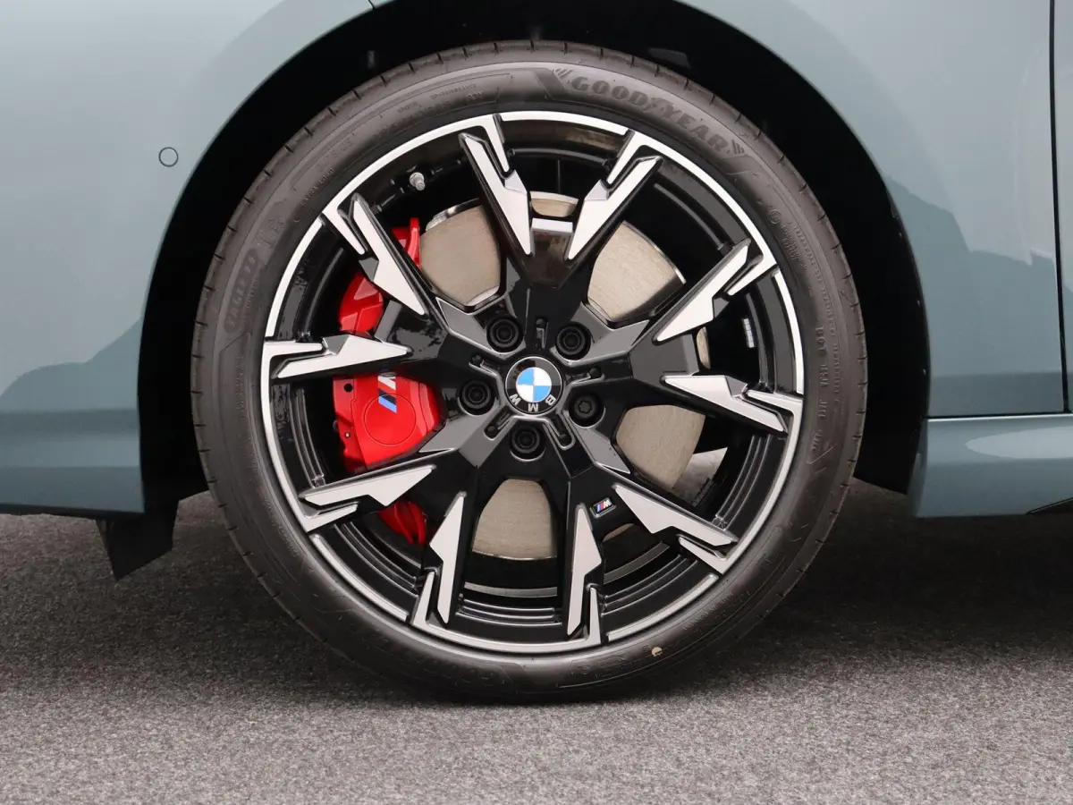 120 M Sport Design Edition | M Sportpakket Pro | Premium Pack | Stuurwielrand Verwarmd | Driving Assistant | Harman Kardon | 19''