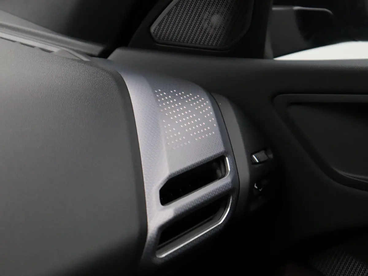 120 M Sport Design Edition | M Sportpakket Pro | Premium Pack | Stuurwielrand Verwarmd | Driving Assistant | Harman Kardon | 19''