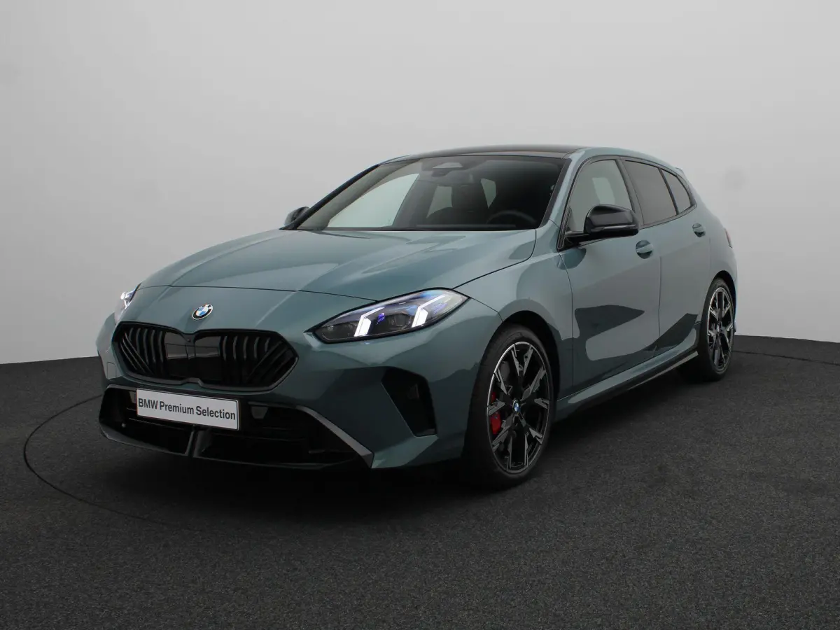 120 M Sport Design Edition | M Sportpakket Pro | Premium Pack | Stuurwielrand Verwarmd | Driving Assistant | Harman Kardon | 19''