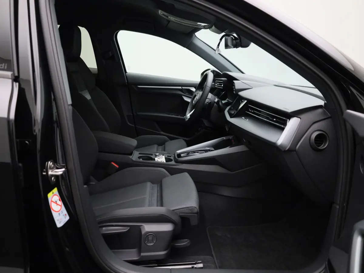 40 TFSI e Advanced edition | Adaptive cruise control | Dodehoekdetectie | 360 graden camera | Stoelverwarming | Sonos | Smartphone interface | Climate control | Navigatie | Head-up display |