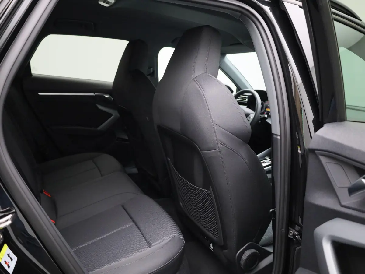 40 TFSI e Advanced edition | Adaptive cruise control | Dodehoekdetectie | 360 graden camera | Stoelverwarming | Sonos | Smartphone interface | Climate control | Navigatie | Head-up display |