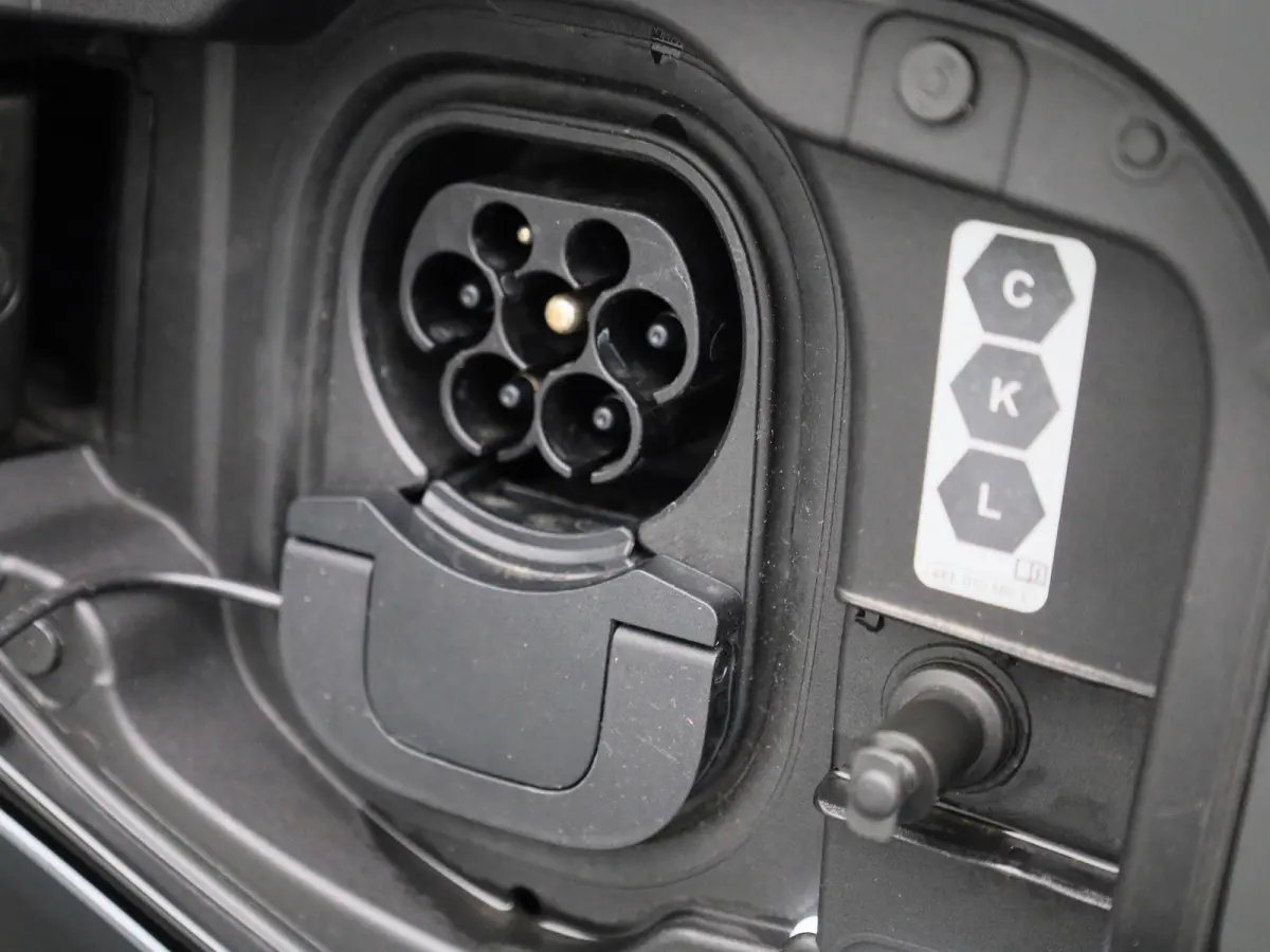 40 TFSI e Advanced edition | Adaptive cruise control | Dodehoekdetectie | 360 graden camera | Stoelverwarming | Sonos | Smartphone interface | Climate control | Navigatie | Head-up display |