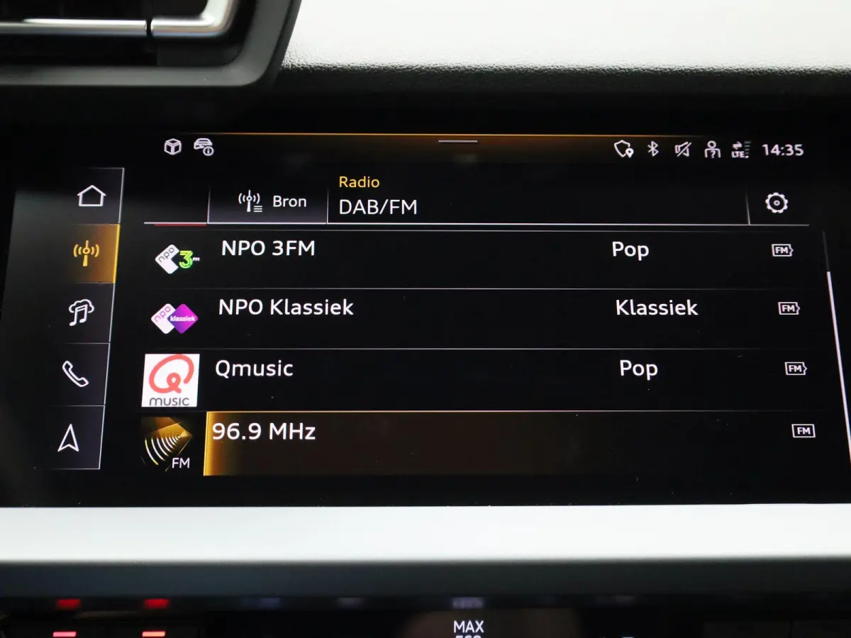 40 TFSI e Advanced edition | Adaptive cruise control | Dodehoekdetectie | 360 graden camera | Stoelverwarming | Sonos | Smartphone interface | Climate control | Navigatie | Head-up display |