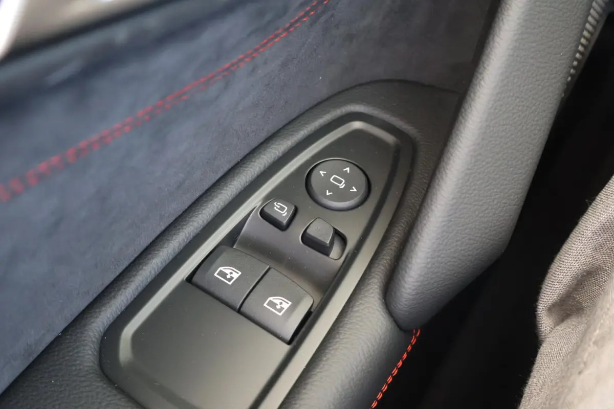 sDrive30i | Final Edition | M Sport | Harman Kardon | Stoelen-Pakket