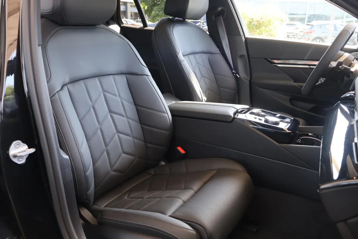 530e | M Sport Pro | Driving Assistant Plus | Bowers & Wilkins | Trekhaak | Innovation Pack | Glazen Panoramadak