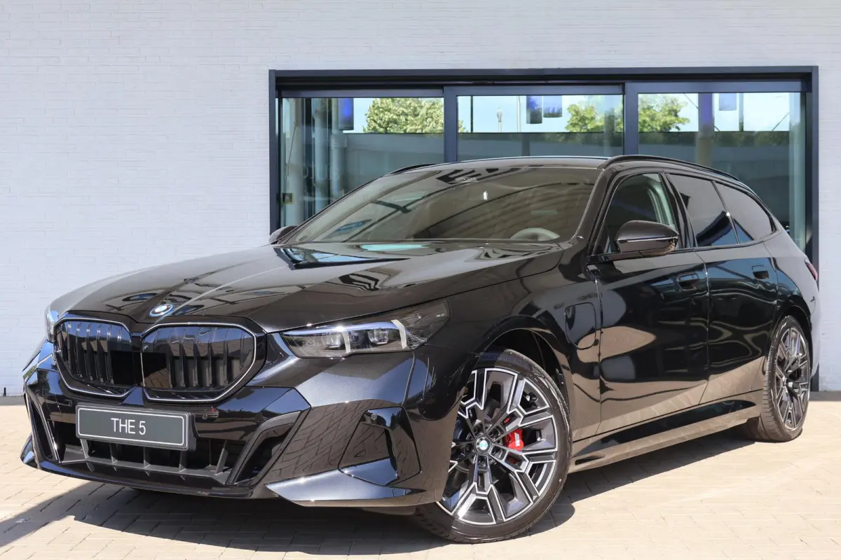530e | M Sport Pro | Driving Assistant Plus | Bowers & Wilkins | Trekhaak | Innovation Pack | Glazen Panoramadak