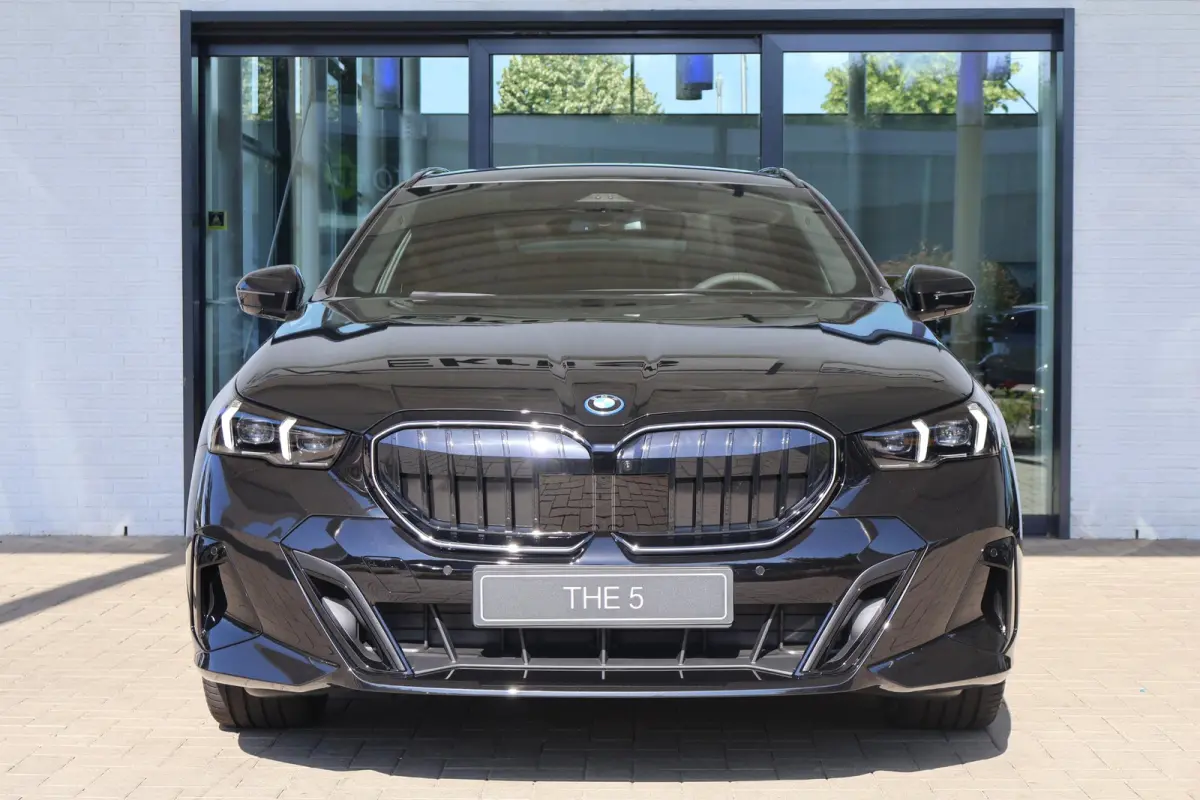530e | M Sport Pro | Driving Assistant Plus | Bowers & Wilkins | Trekhaak | Innovation Pack | Glazen Panoramadak