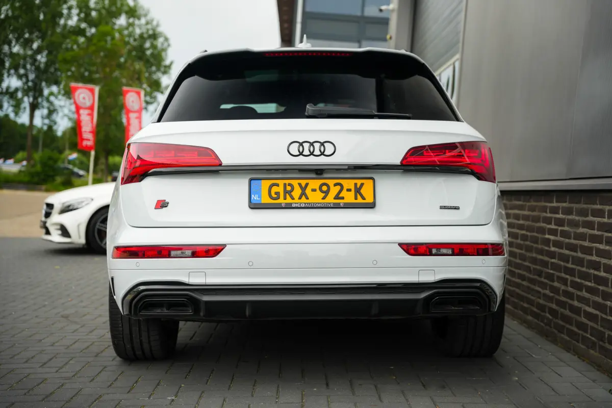 55 TFSI e 367 pk S-Edition / Pano-Dak/ Adaptive-Cruise/ Matrix-HD/ Keyless/ Massage/ B&O/ Virtual/ Luchtvering/ S-Stoelen/ 21''LMV