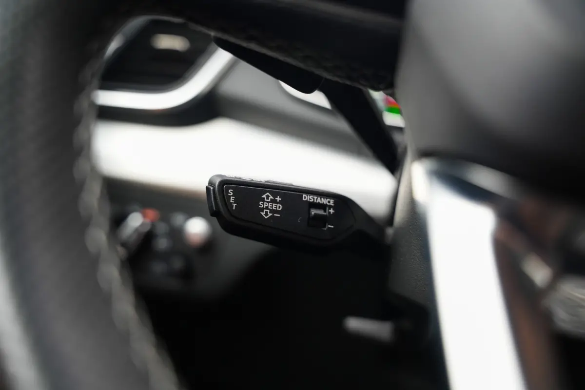 55 TFSI e 367 pk S-Edition / Pano-Dak/ Adaptive-Cruise/ Matrix-HD/ Keyless/ Massage/ B&O/ Virtual/ Luchtvering/ S-Stoelen/ 21''LMV