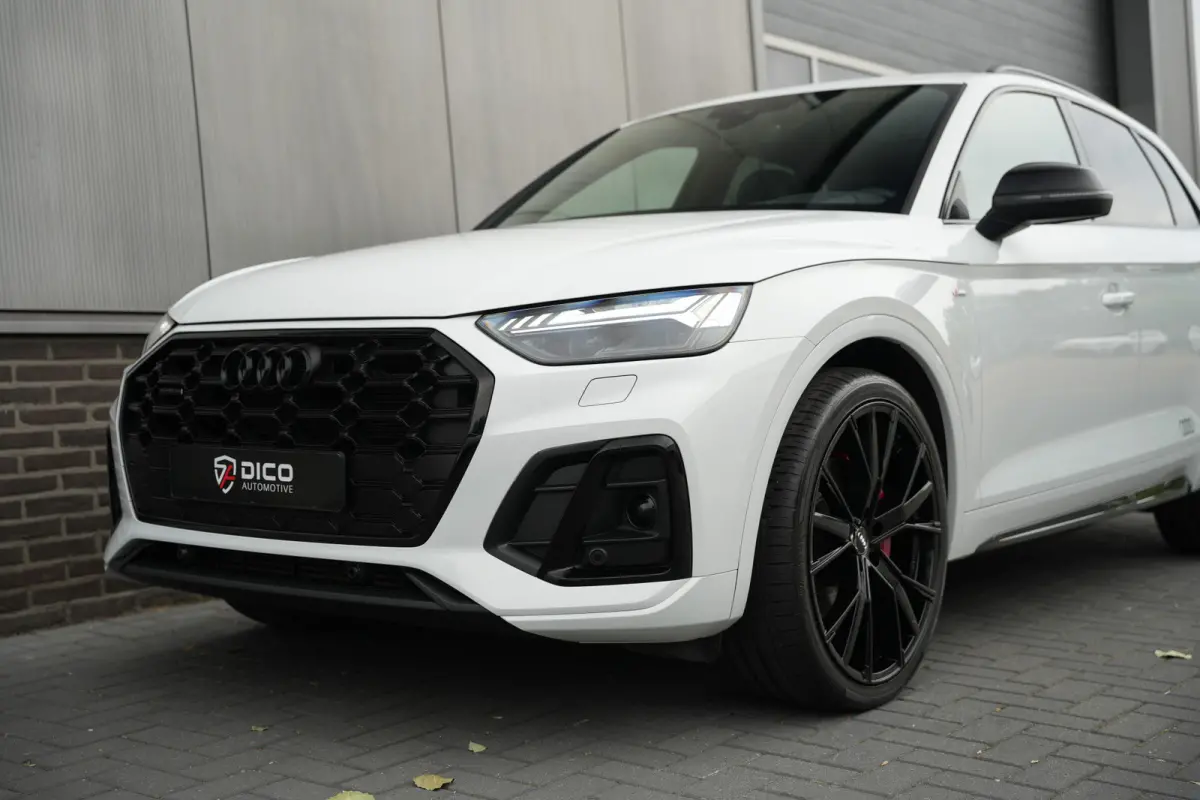 55 TFSI e 367 pk S-Edition / Pano-Dak/ Adaptive-Cruise/ Matrix-HD/ Keyless/ Massage/ B&O/ Virtual/ Luchtvering/ S-Stoelen/ 21''LMV