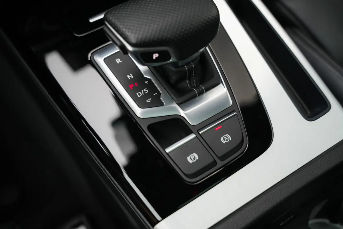 55 TFSI e 367 pk S-Edition / Pano-Dak/ Adaptive-Cruise/ Matrix-HD/ Keyless/ Massage/ B&O/ Virtual/ Luchtvering/ S-Stoelen/ 21''LMV