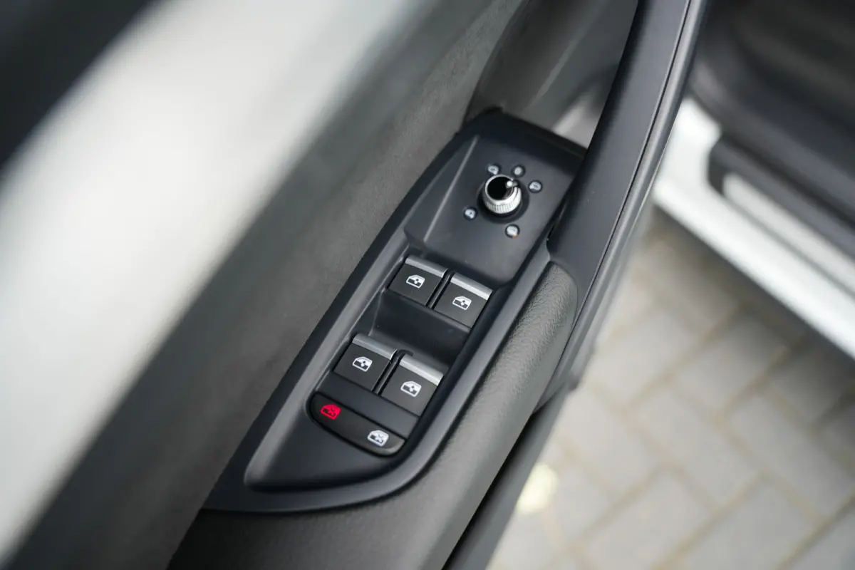 55 TFSI e 367 pk S-Edition / Pano-Dak/ Adaptive-Cruise/ Matrix-HD/ Keyless/ Massage/ B&O/ Virtual/ Luchtvering/ S-Stoelen/ 21''LMV