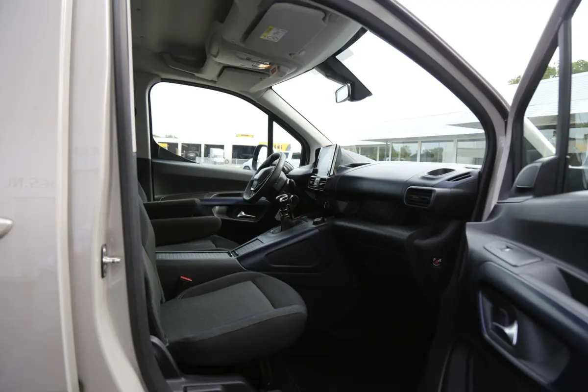 1.2 Puretech GT-Line 5P.*Perfect Onderh.*Trekhaak/Apple Carplay-Android/Airco/Cruise-Control/Parkeersens.*