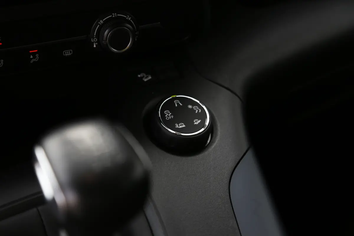 1.2 Puretech GT-Line 5P.*Perfect Onderh.*Trekhaak/Apple Carplay-Android/Airco/Cruise-Control/Parkeersens.*