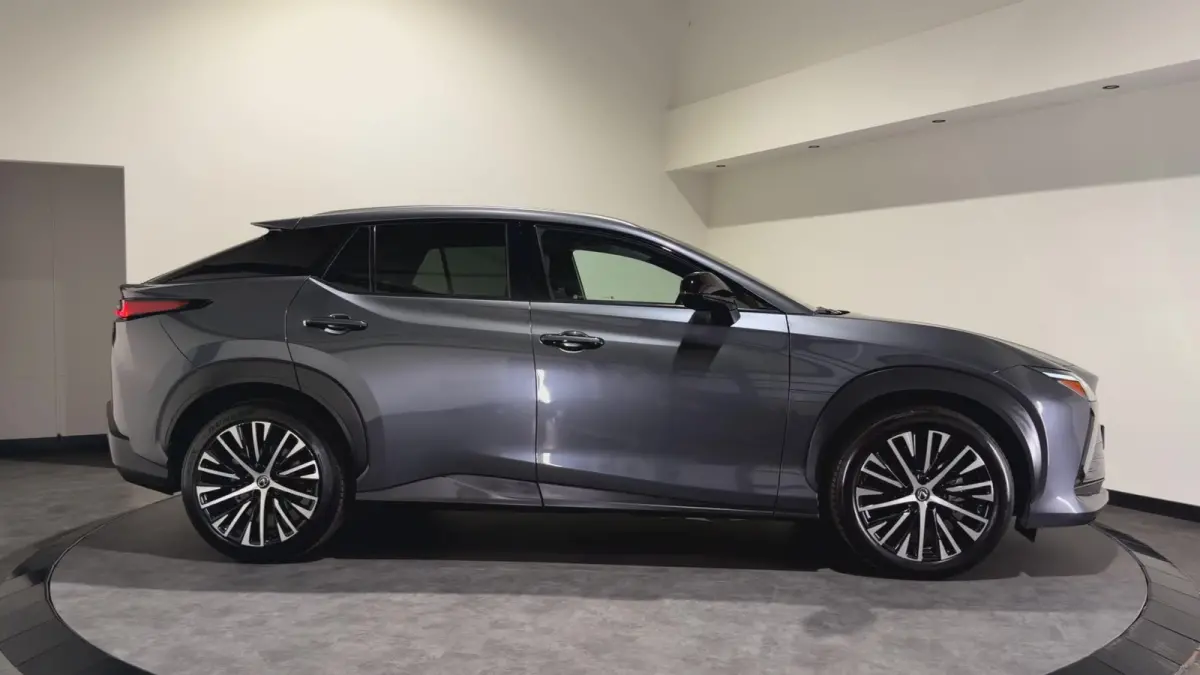 450e Executive Line 71 kWh | SOH 98,1 % | Leder interieur | Stoelen gekoeld & verwarmd | LMV 20"