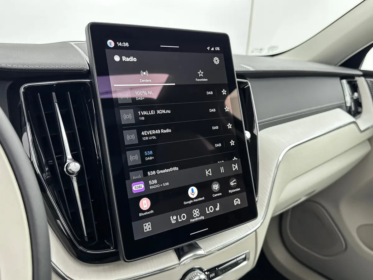 T8 Plug-in hybrid AWD Ultra Dark Exec. Ed. | 22" | Heico Diffusor | Getint & Gelamineerd Glas | Alarmklasse 3 | Black Edition Interieur | Luchtvering | Bowers & Wilkins | Geventileerd Nappa 