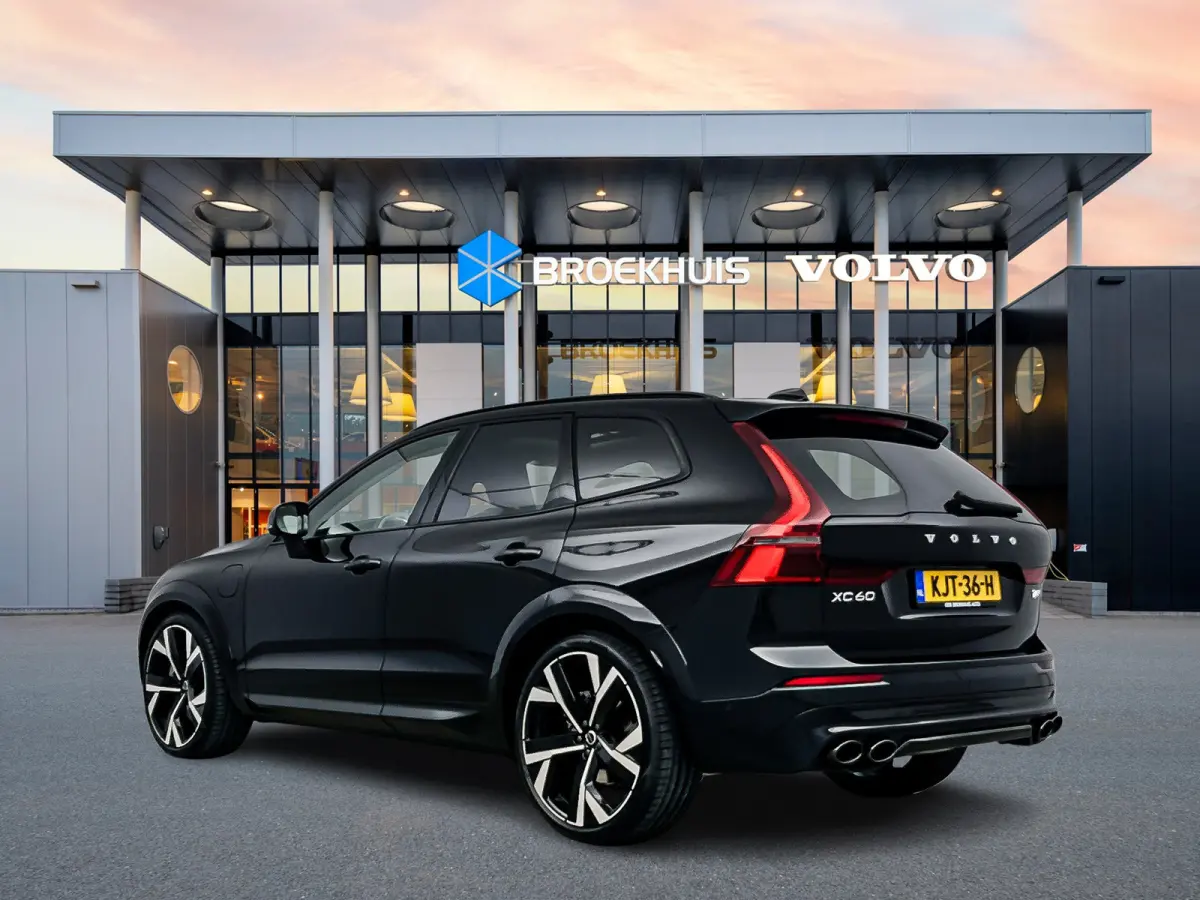 T8 Plug-in hybrid AWD Ultra Dark Exec. Ed. | 22" | Heico Diffusor | Getint & Gelamineerd Glas | Alarmklasse 3 | Black Edition Interieur | Luchtvering | Bowers & Wilkins | Geventileerd Nappa 