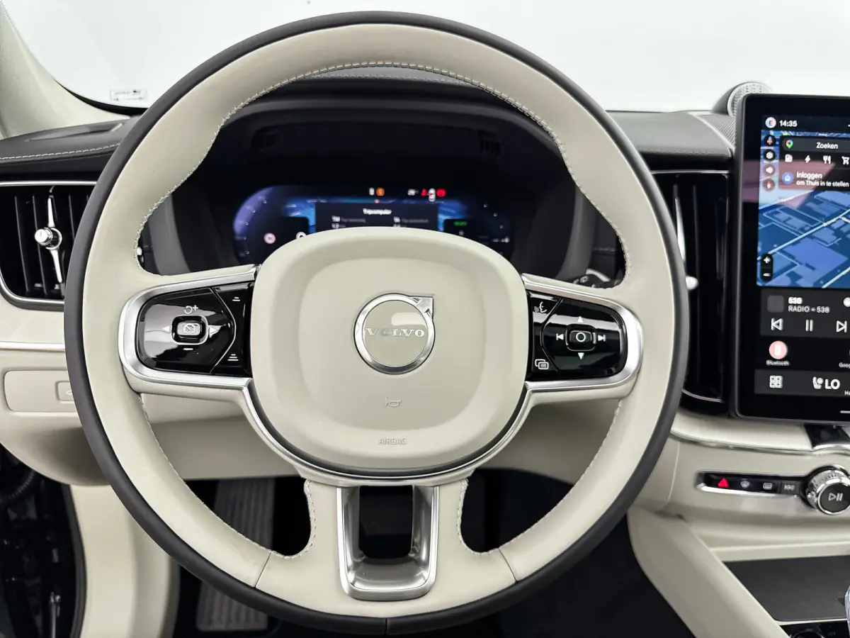 T8 Plug-in hybrid AWD Ultra Dark Exec. Ed. | 22" | Heico Diffusor | Getint & Gelamineerd Glas | Alarmklasse 3 | Black Edition Interieur | Luchtvering | Bowers & Wilkins | Geventileerd Nappa 