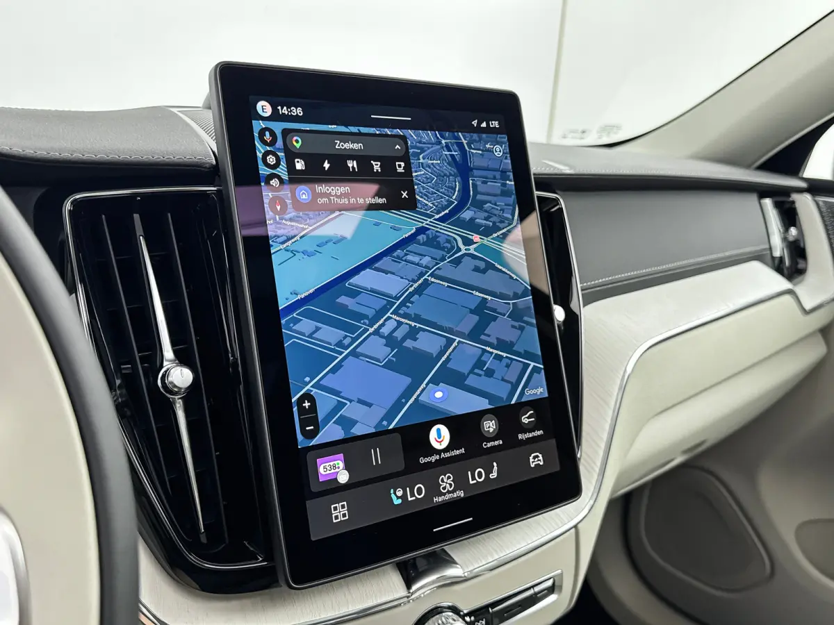 T8 Plug-in hybrid AWD Ultra Dark Exec. Ed. | 22" | Heico Diffusor | Getint & Gelamineerd Glas | Alarmklasse 3 | Black Edition Interieur | Luchtvering | Bowers & Wilkins | Geventileerd Nappa 