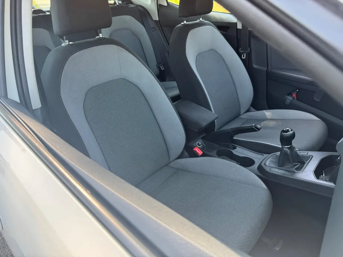 1.0 TSI 5-deurs Style Airco Carplay LED LM NAP