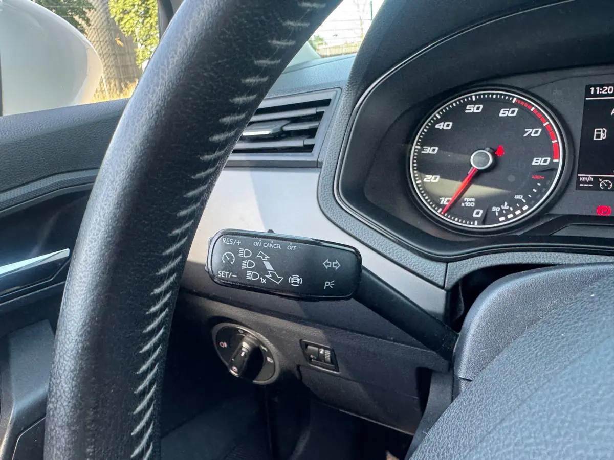 1.0 TSI 5-deurs Style Airco Carplay LED LM NAP