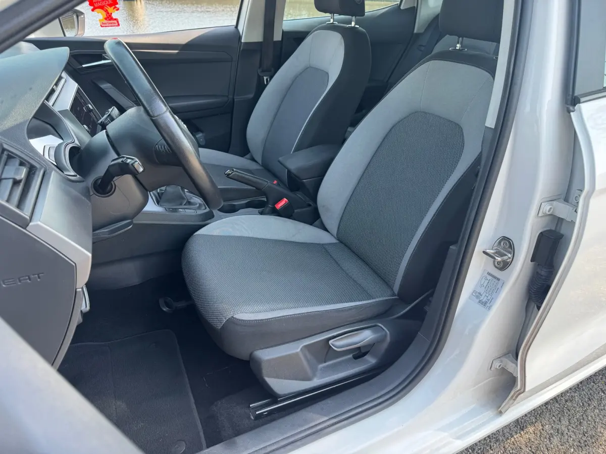 1.0 TSI 5-deurs Style Airco Carplay LED LM NAP