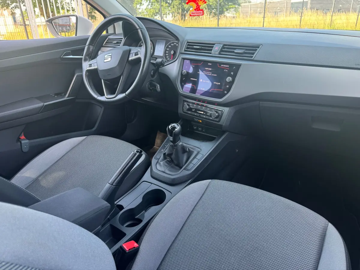 1.0 TSI 5-deurs Style Airco Carplay LED LM NAP