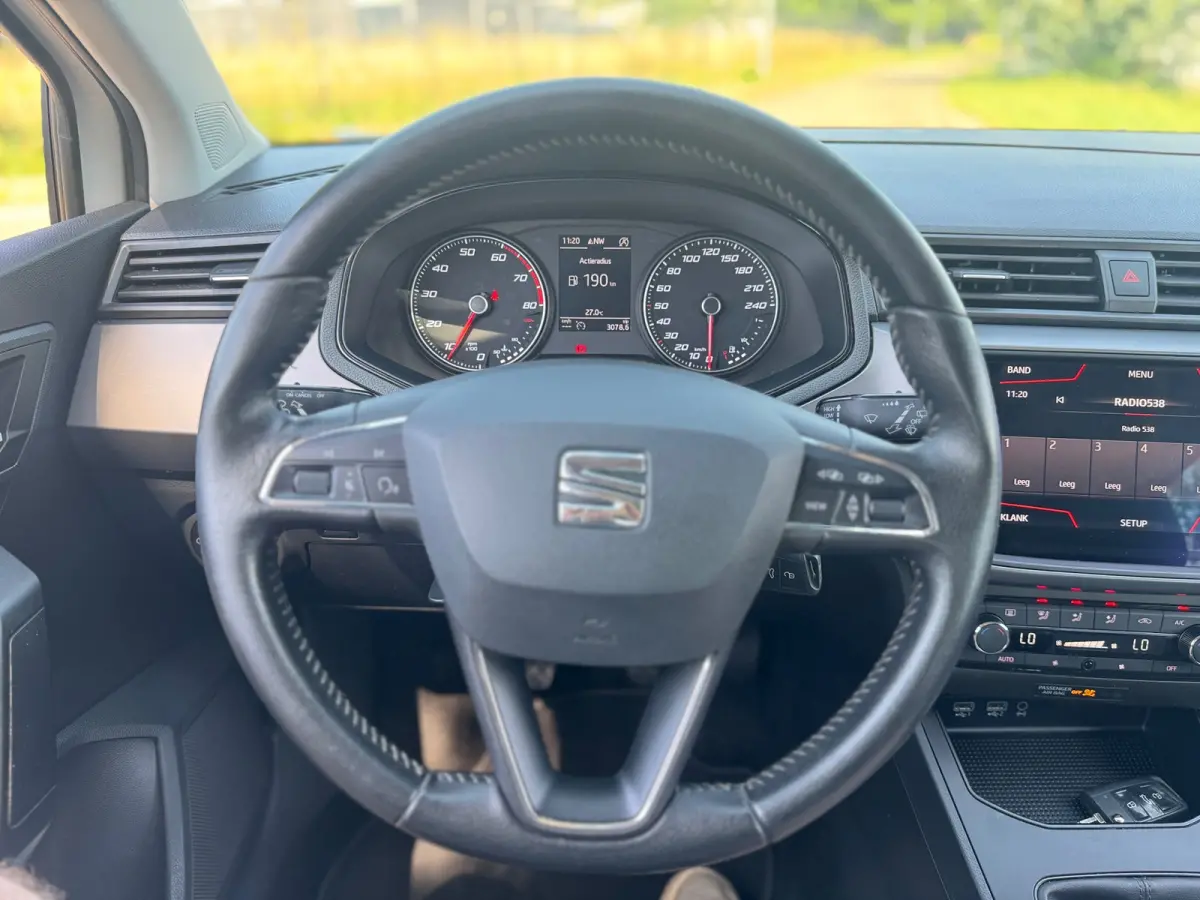 1.0 TSI 5-deurs Style Airco Carplay LED LM NAP