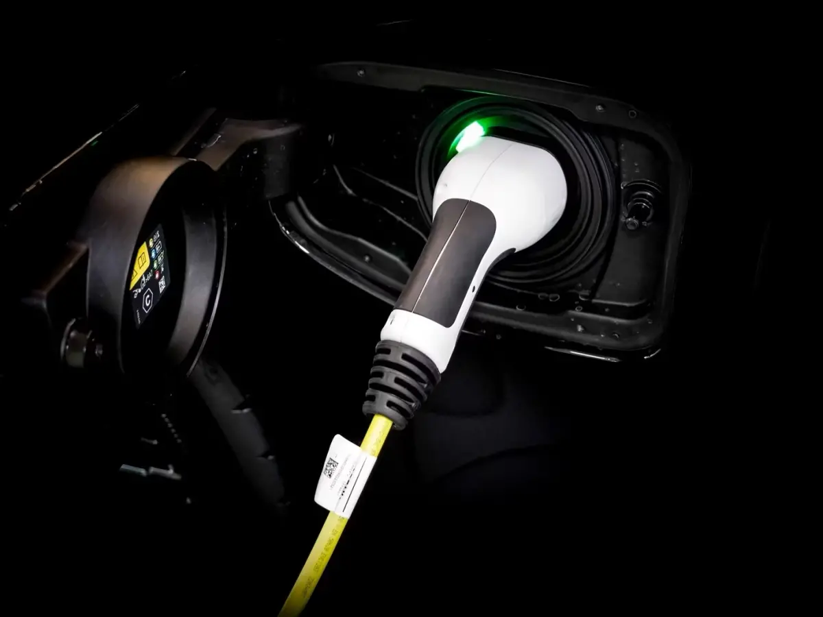 M5 ** M-DRIVER PACK (305 km/h), M-REM, PANO, TREKH, MERINO LEDER, 21 INCH LMV ** 1e EIG - UNFALLFREI - Ex BMW AG ** ** INFORMEER OOK NAAR ONZE AANTREKKELIJKE FINANCIAL-LEASE TARIEVEN **