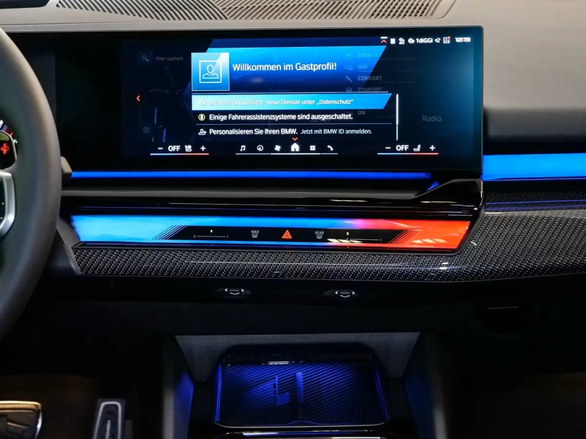 M5 ** M-DRIVER PACK (305 km/h), M-REM, PANO, TREKH, MERINO LEDER, 21 INCH LMV ** 1e EIG - UNFALLFREI - Ex BMW AG ** ** INFORMEER OOK NAAR ONZE AANTREKKELIJKE FINANCIAL-LEASE TARIEVEN **