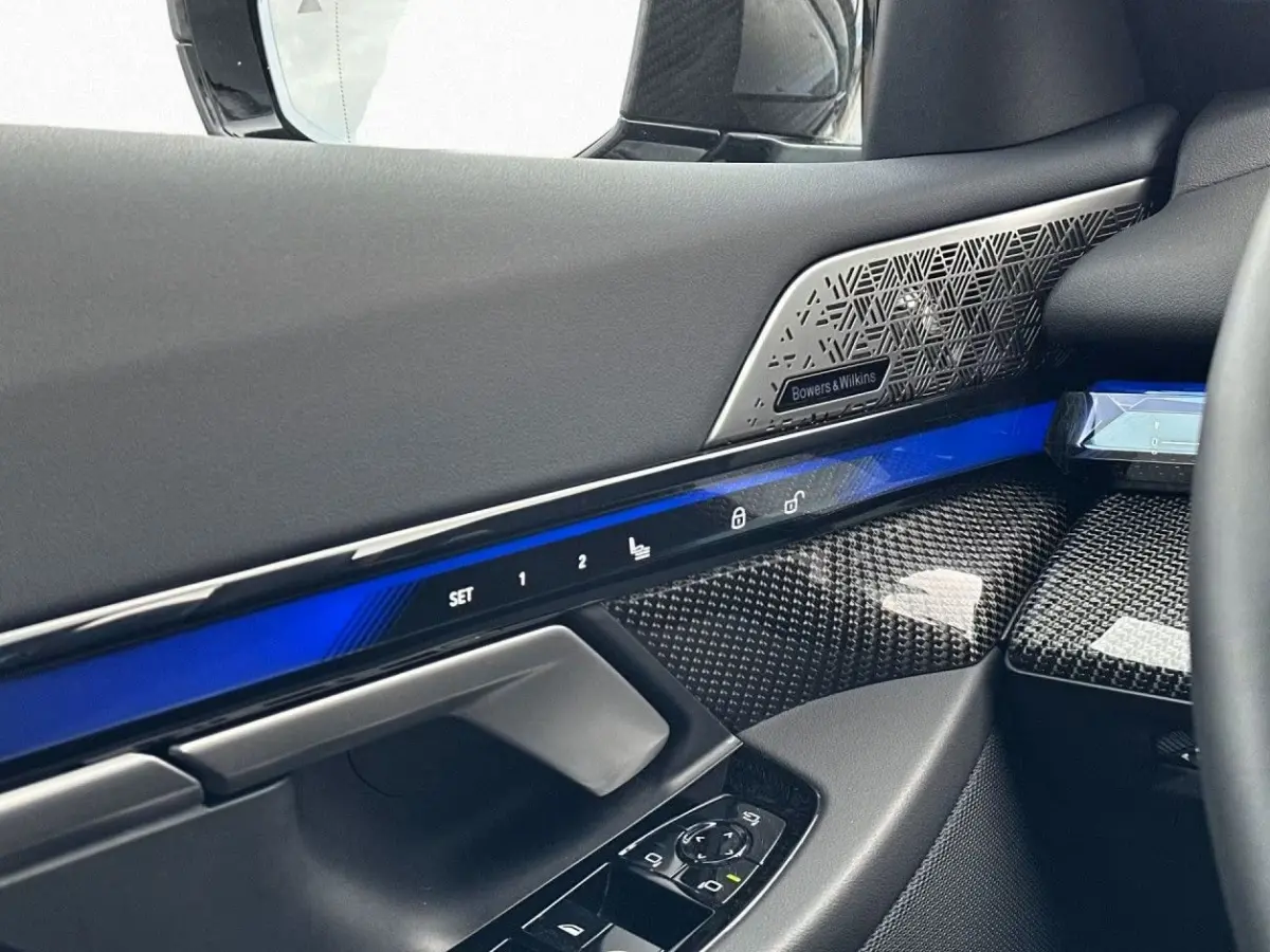 M5 ** M-DRIVER PACK (305 km/h), M-REM, PANO, TREKH, MERINO LEDER, 21 INCH LMV ** 1e EIG - UNFALLFREI - Ex BMW AG ** ** INFORMEER OOK NAAR ONZE AANTREKKELIJKE FINANCIAL-LEASE TARIEVEN **