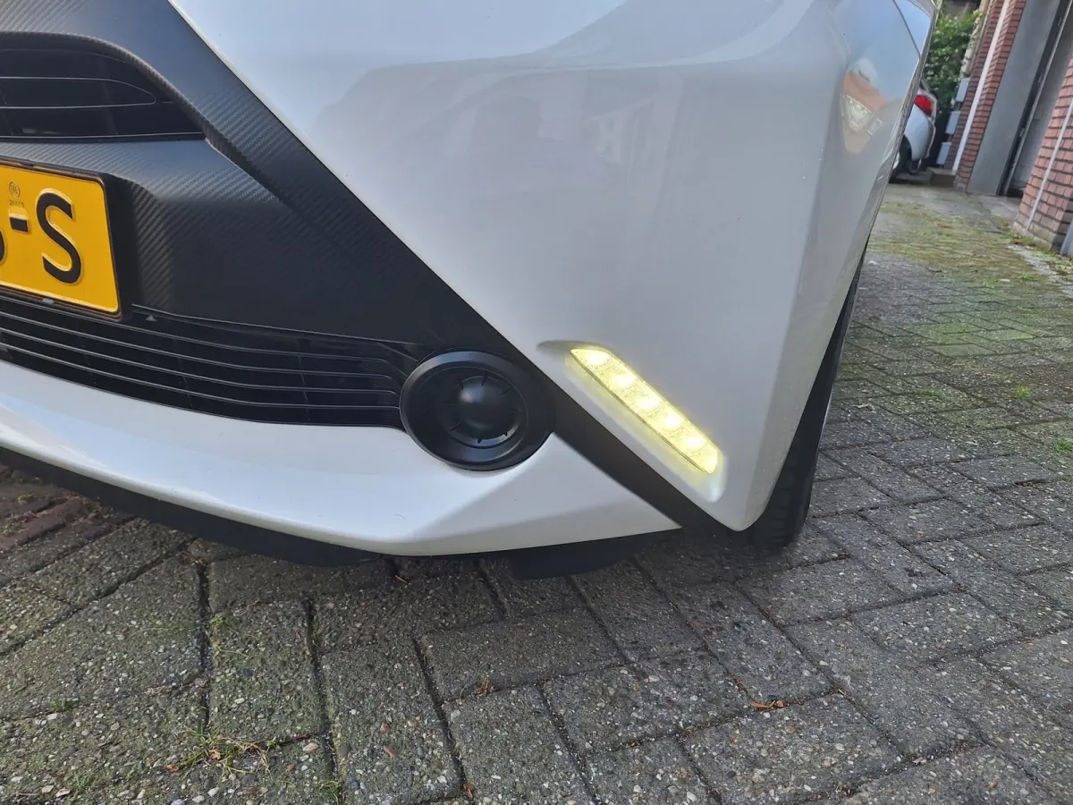 1.0 VVT-i X-Fun 5Drs /68.000 Km/Airco/Bluetooth/Led/Garantie