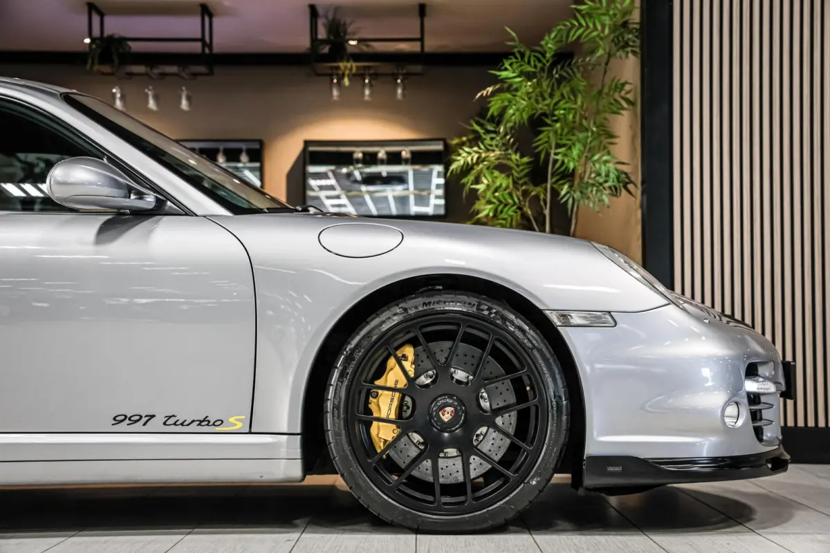 3.8 Turbo S