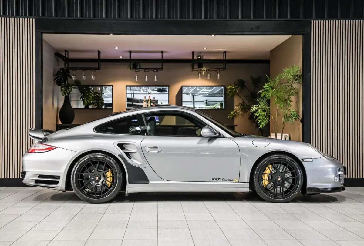 3.8 Turbo S