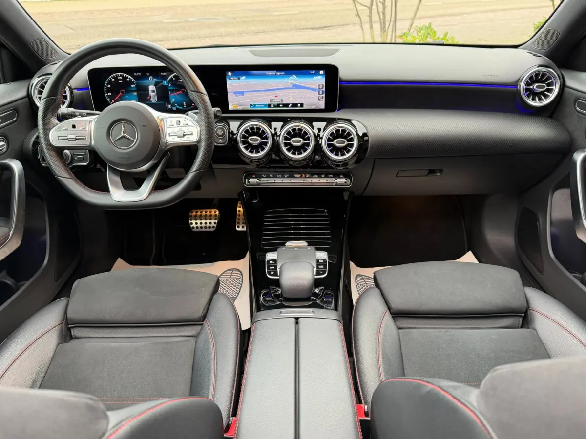 A 180 AMG PAKKET l PANO