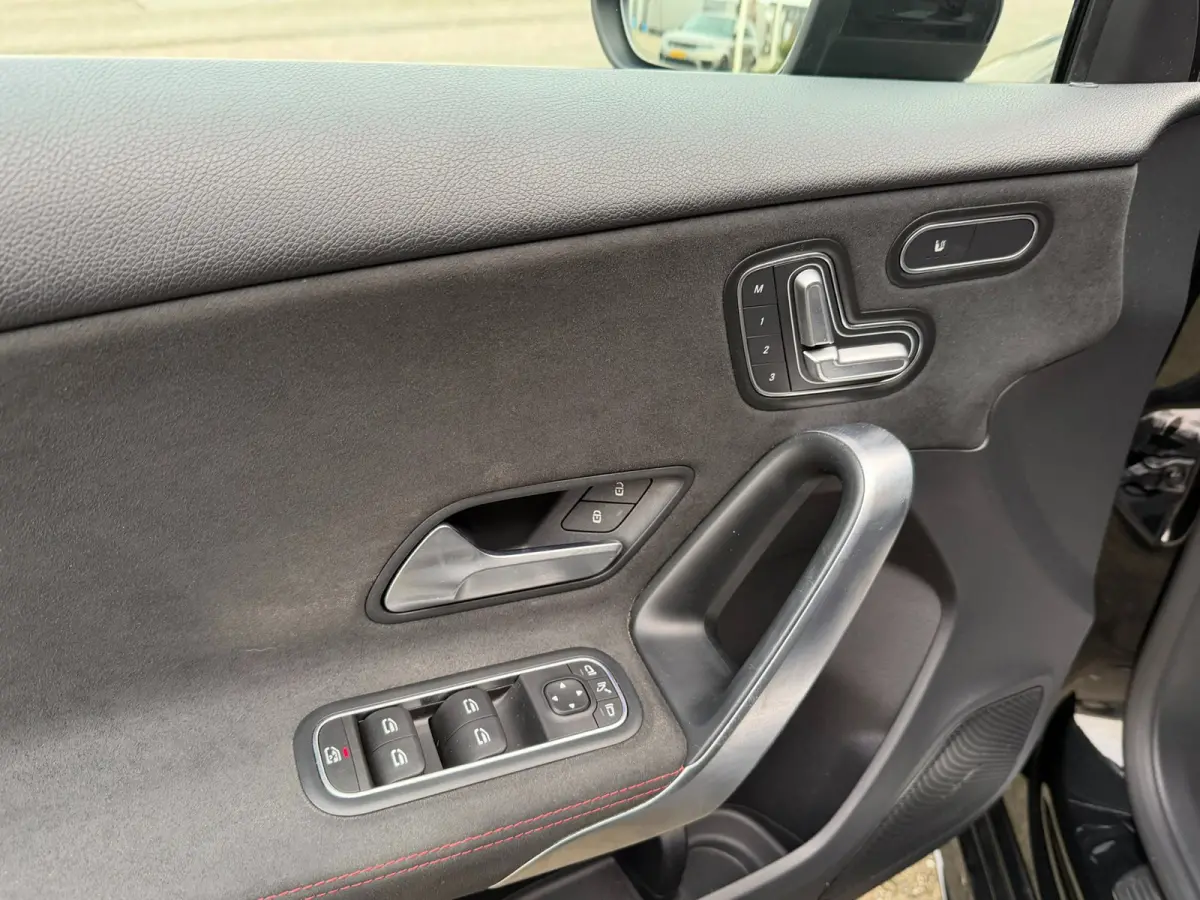 A 180 AMG PAKKET l PANO
