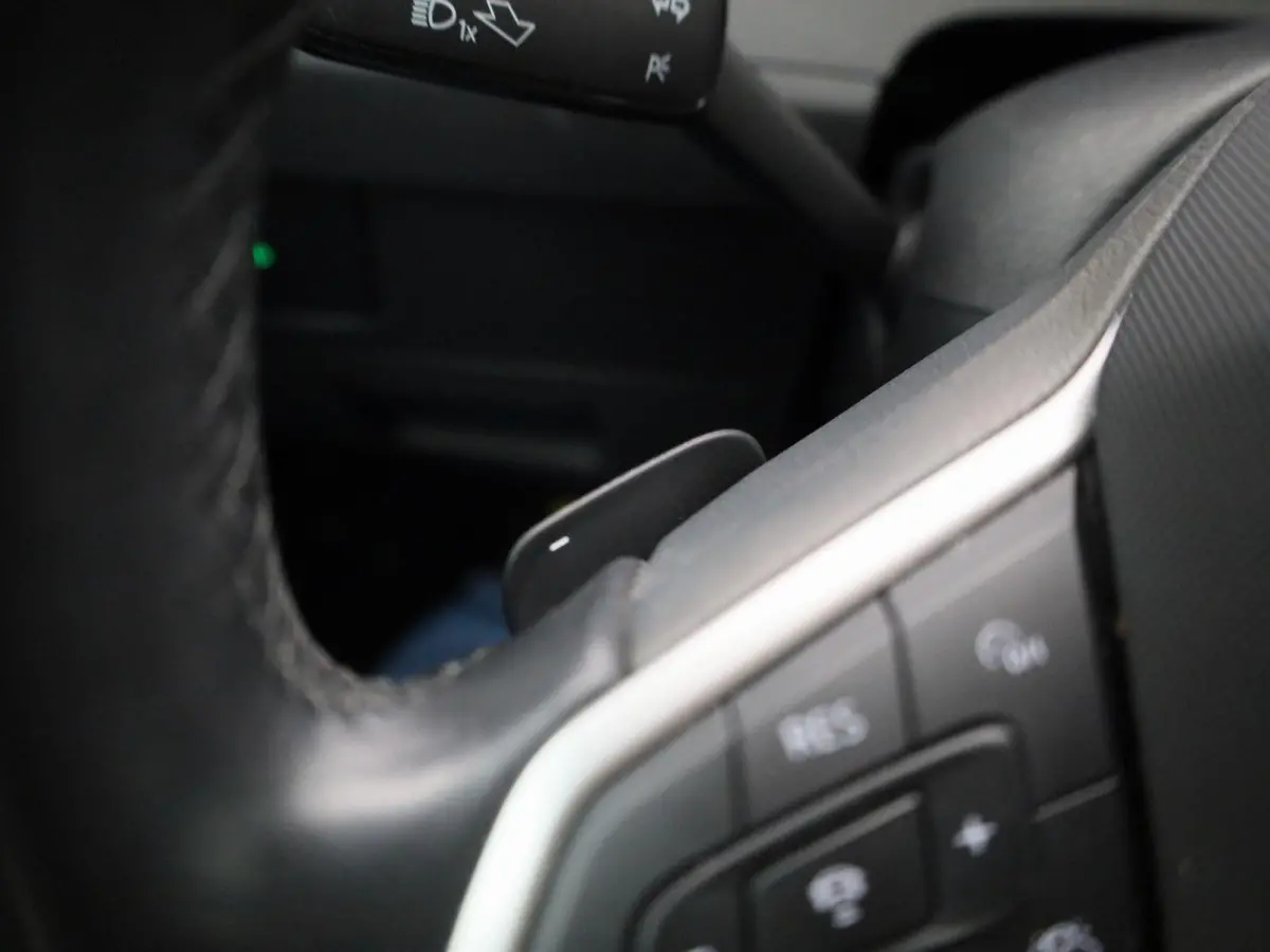 1.5 TSI Business 150 PK | Automaat | Climate Control | Navigatie | Adaptieve Cruise Control | Lane Assist | Achteruitrijcamera | Parkeersensoren | Elektrische achterklep | Digitale cockpit |