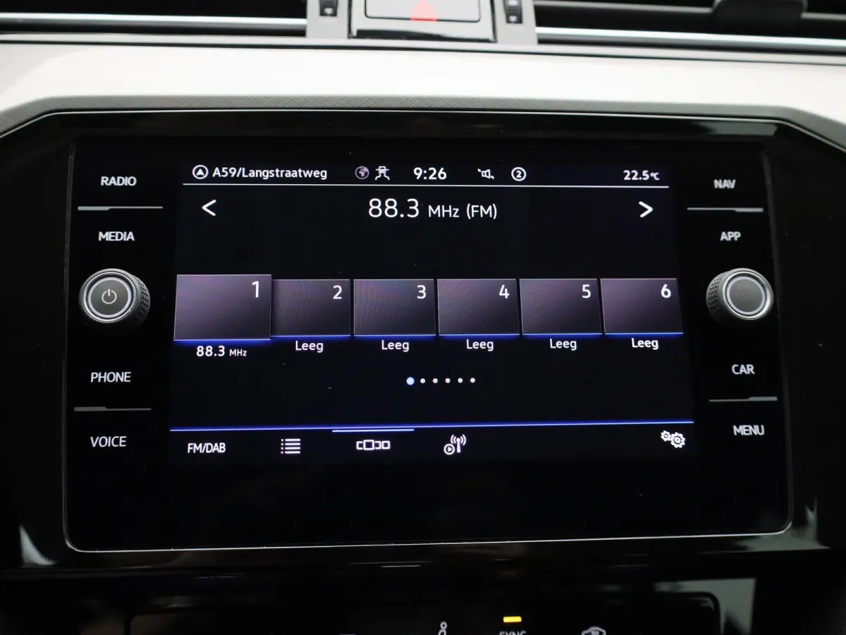 1.5 TSI Business 150 PK | Automaat | Climate Control | Navigatie | Adaptieve Cruise Control | Lane Assist | Achteruitrijcamera | Parkeersensoren | Elektrische achterklep | Digitale cockpit |