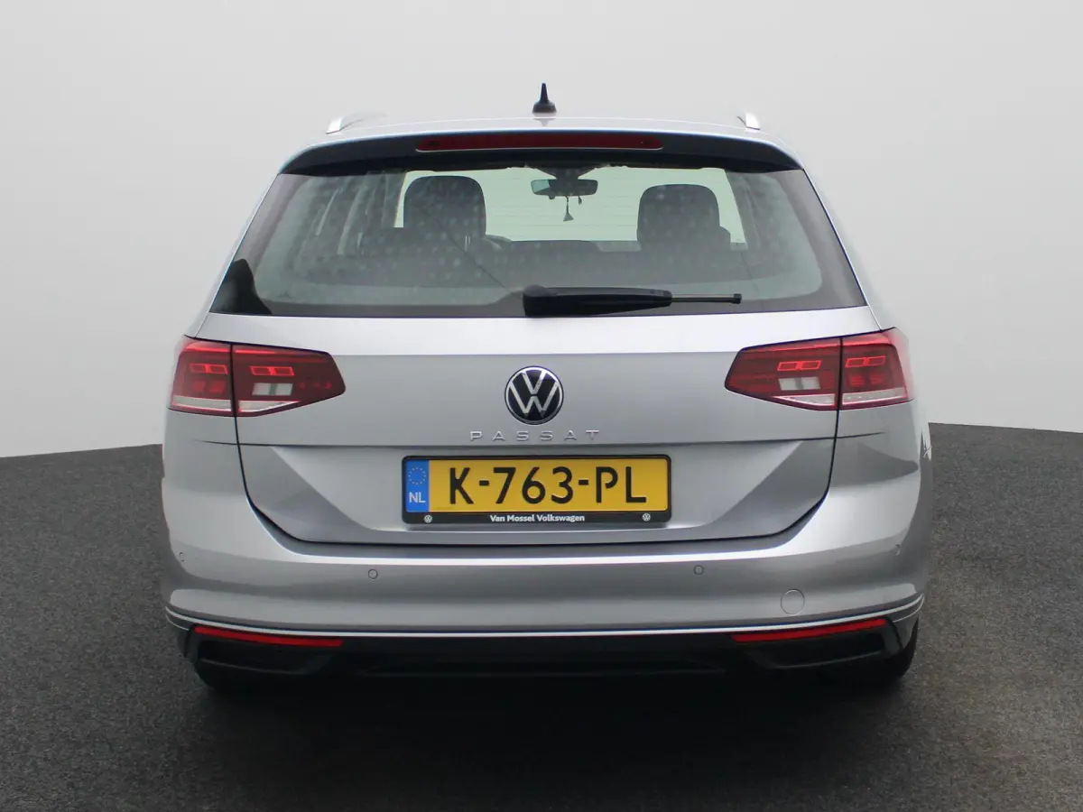 1.5 TSI Business 150 PK | Automaat | Climate Control | Navigatie | Adaptieve Cruise Control | Lane Assist | Achteruitrijcamera | Parkeersensoren | Elektrische achterklep | Digitale cockpit |
