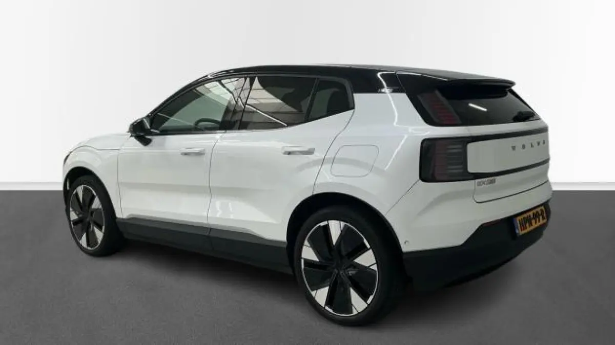 Single Motor Extended Range Ultra 69 kWh | 20 inch LM | Extra getint glas | Stoel + Stuurverwarming | PDC V+A en 360 camera | Wool Blend bekleding |