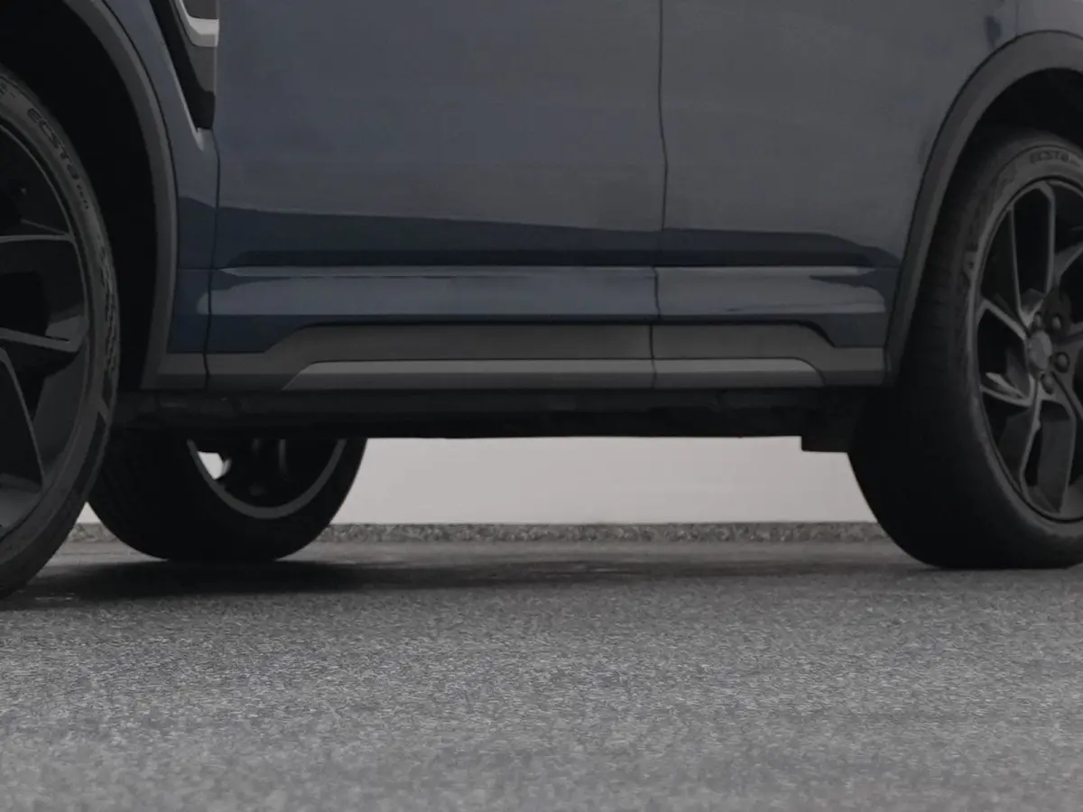 1.5 Plug-in Hybrid | BLACK | NLD AUTO
