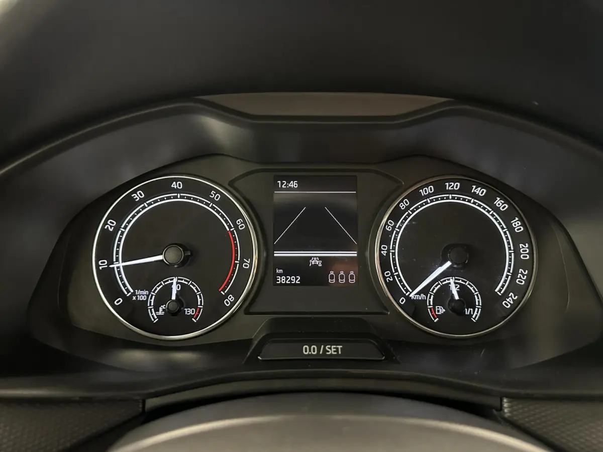 1.0 TSI Ambition CARPLAY DAB LM CRUISE.