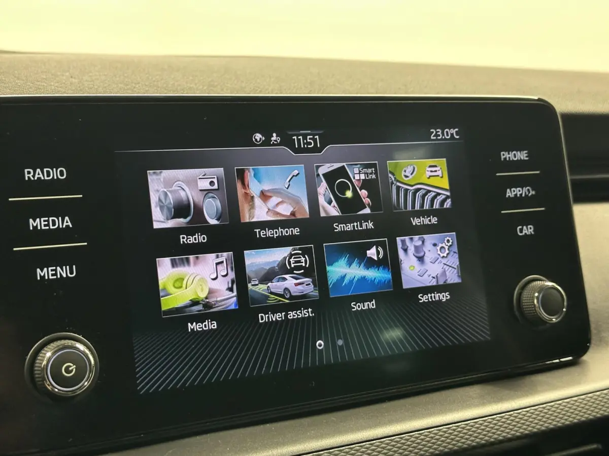 1.0 TSI Ambition CARPLAY DAB LM CRUISE.
