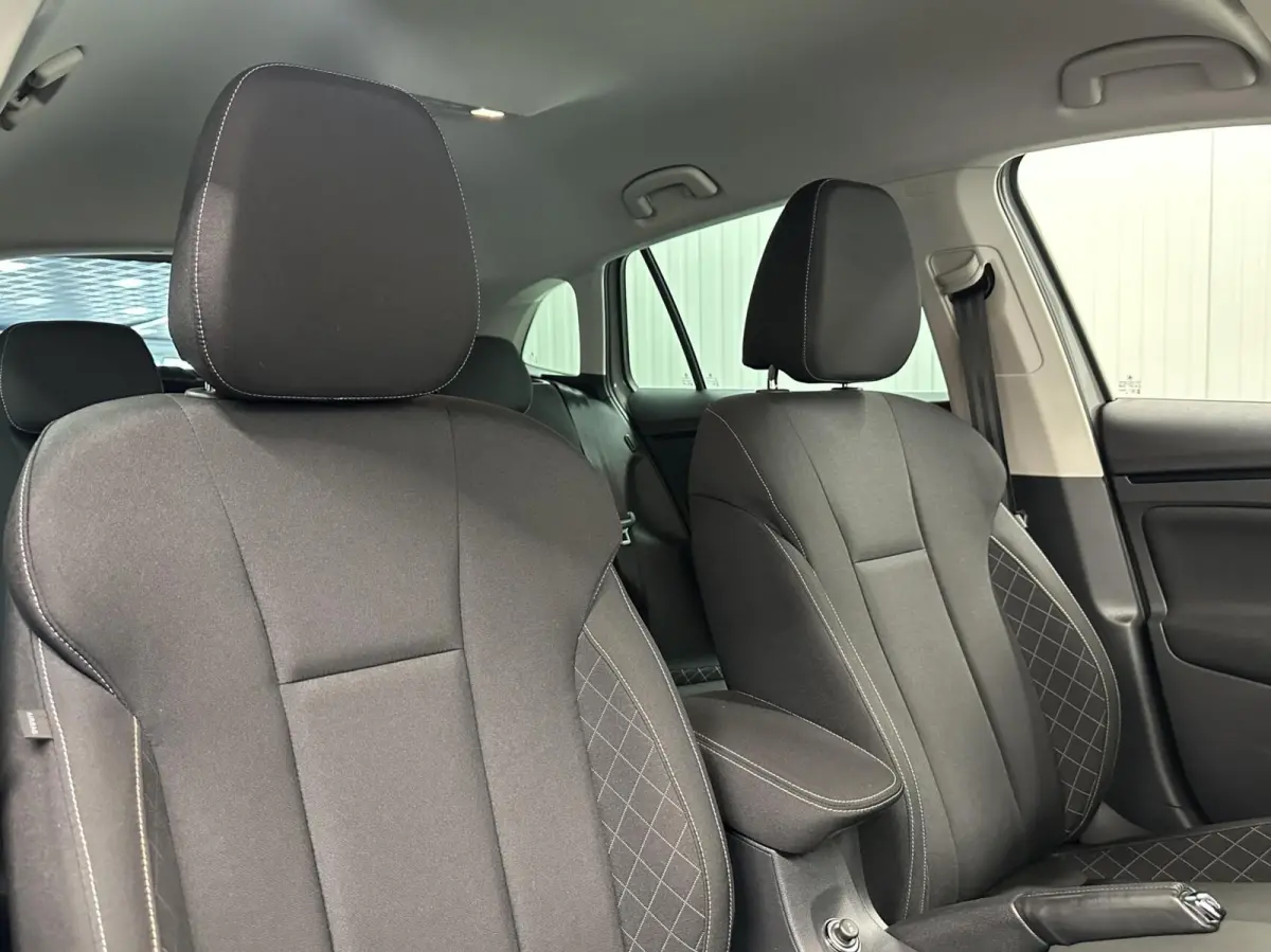 1.0 TSI Ambition CARPLAY DAB LM CRUISE.