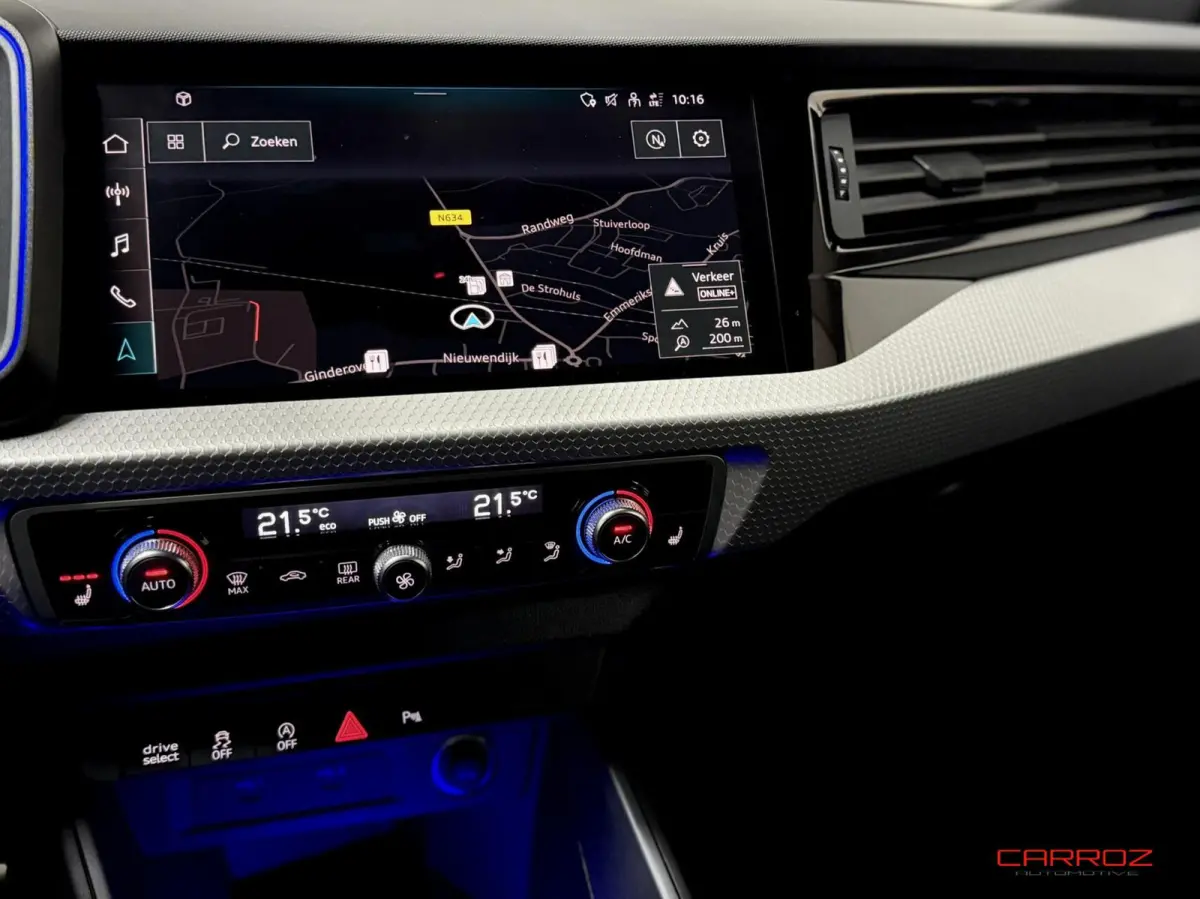 40 TFSI 207 Pk 3x S Line ACC CarPlay Ambiance Navi