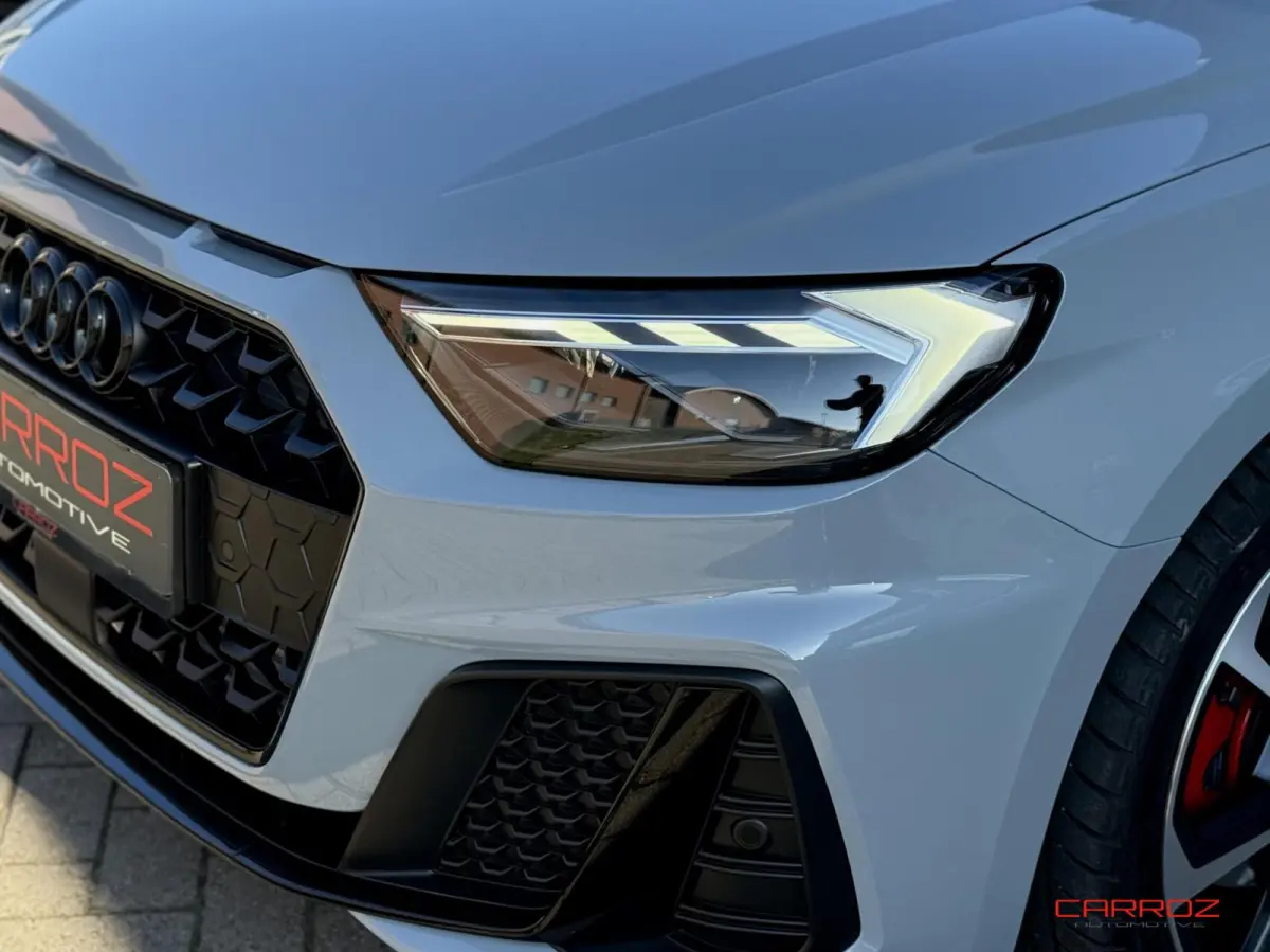 40 TFSI 207 Pk 3x S Line ACC CarPlay Ambiance Navi