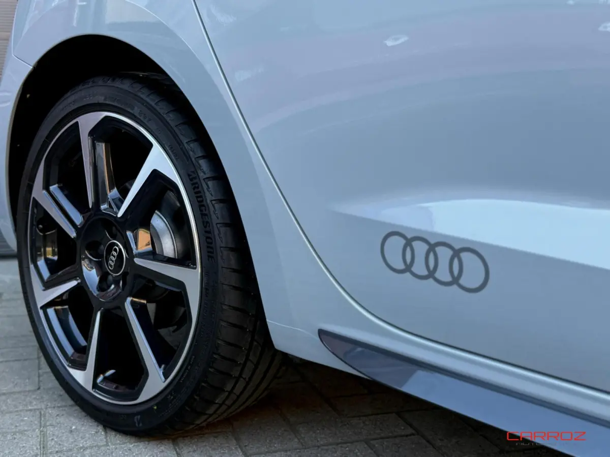 40 TFSI 207 Pk 3x S Line ACC CarPlay Ambiance Navi