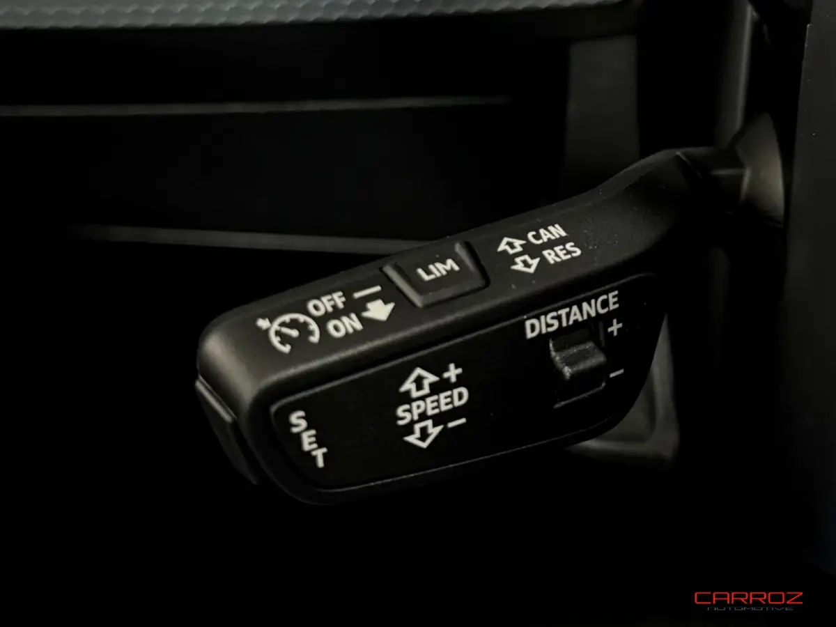 40 TFSI 207 Pk 3x S Line ACC CarPlay Ambiance Navi