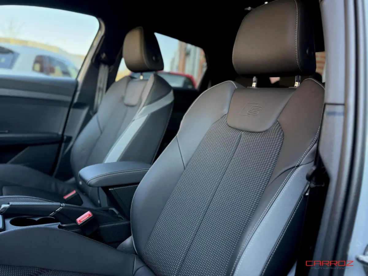 40 TFSI 207 Pk 3x S Line ACC CarPlay Ambiance Navi