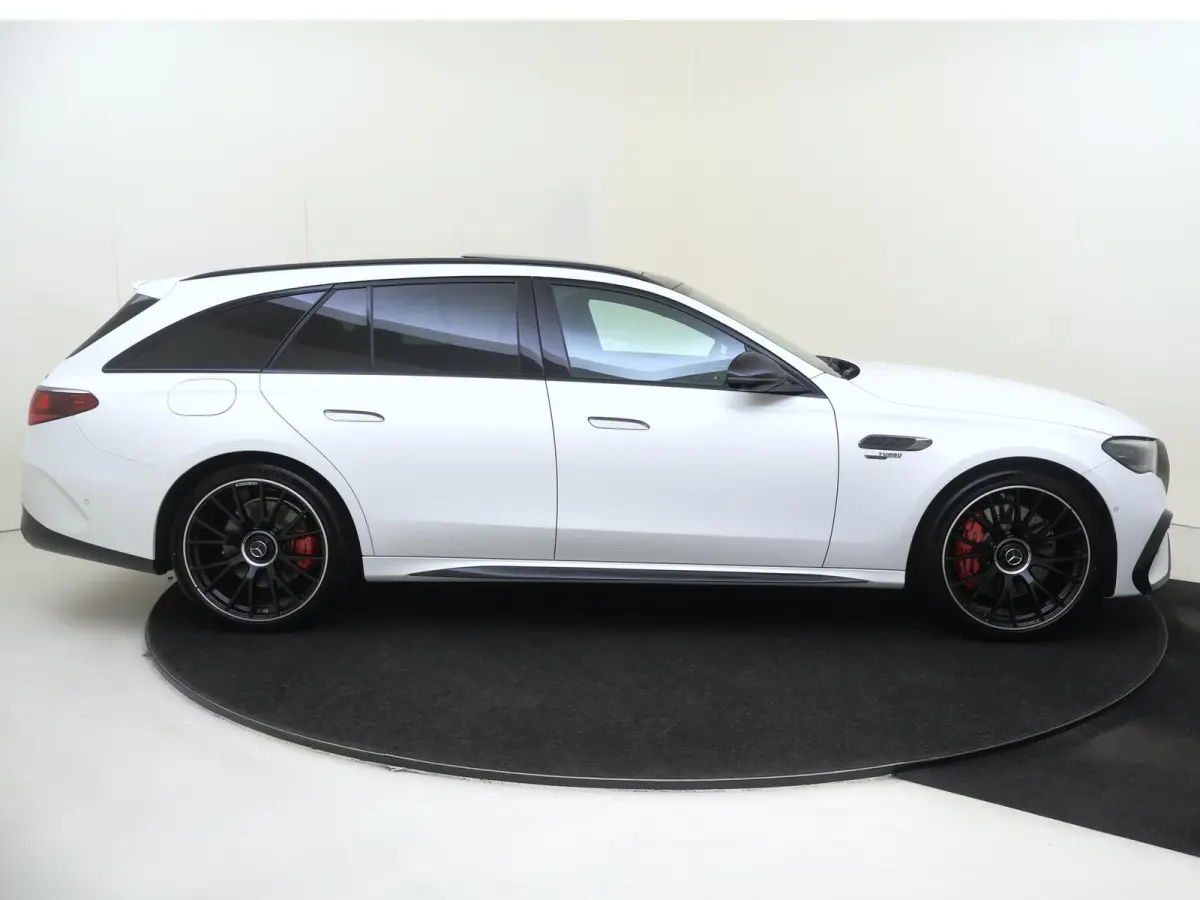 AMG 53 4MATIC+ Night Edition / Opaalwit Magno/ Panoramadak/ SUPERSCREEN/ Dynamic Plus/ Night 1+2/ Perf. Stoelen/ El. Trekhaak/ UNIEK!
